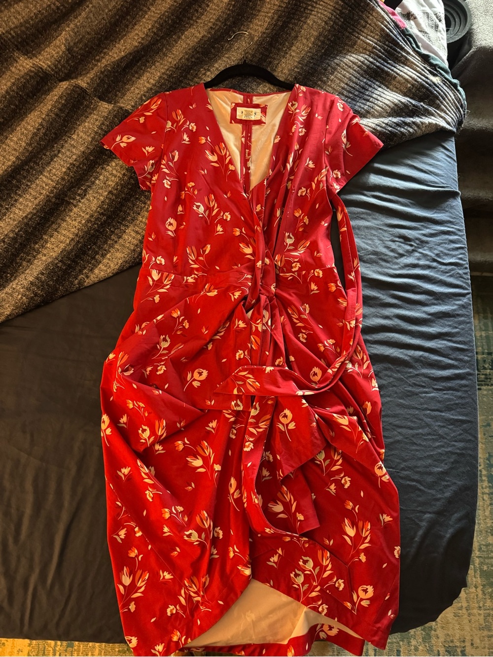 Kosan Go Travel Dress red floral size small